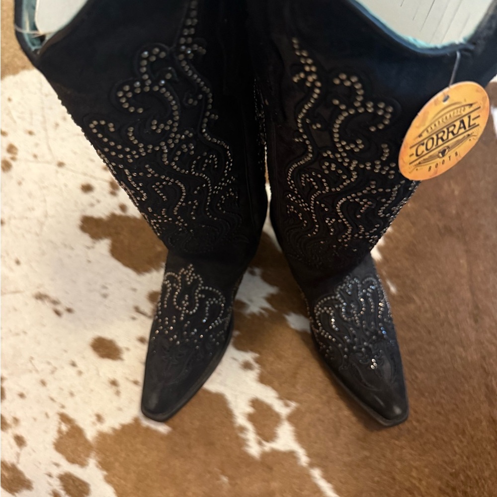 Corral Black Leather Sparkly Cowgirl Boots - Picture 2 of 7